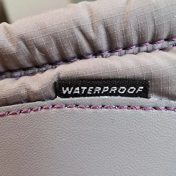 The North Face Girls Alpenglow IV Lace Insulated Waterproof Winter Boots. Size 1 - Picture 14 of 15